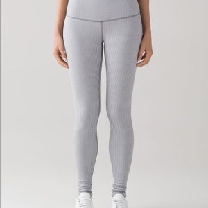 Lululemon wunder under 8